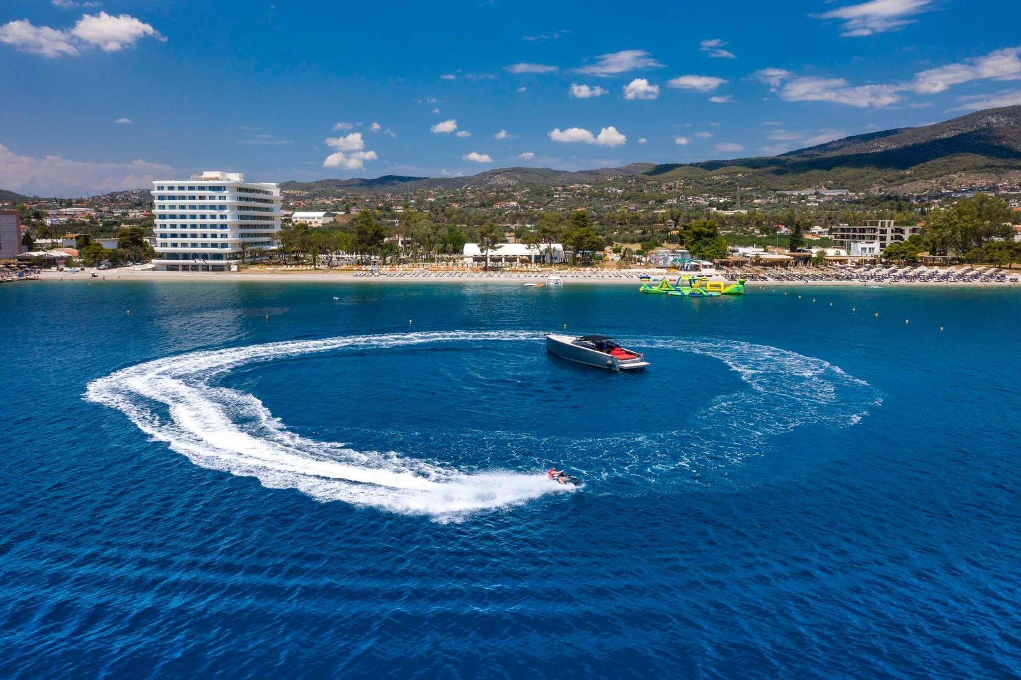 Isla Brown Corinthia Resort & Spa, Curio Collection By Hilton Agii Theodori Exterior foto Aerial view of the bay